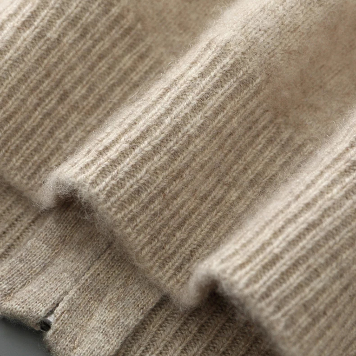 The Maplecrest Men's Merino Mock Neck Zip Up Cardigan