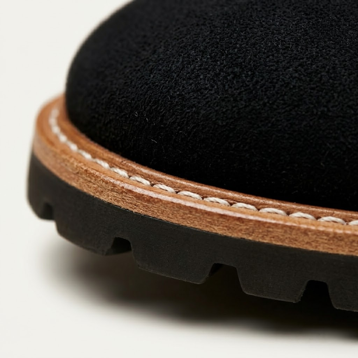 The Argenta Men's Suede Chukka Boots