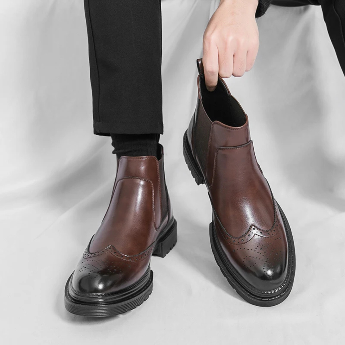 The Sarzana Men’s Vintage Anti Slip Sole Leather Chelsea Boots
