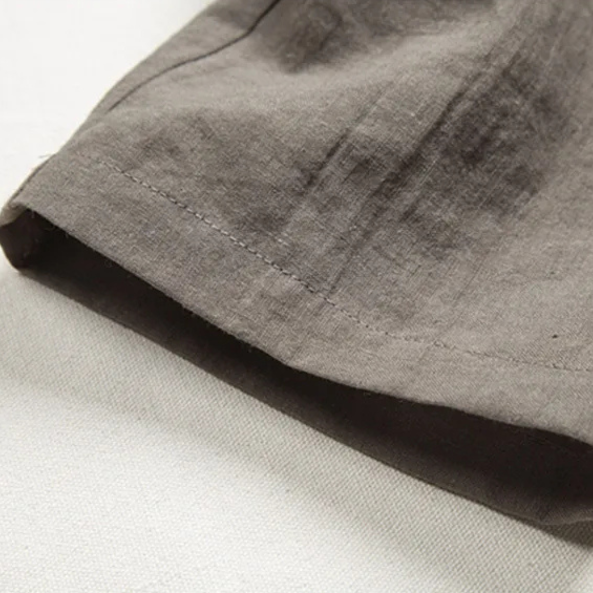 The Cambridge Men’s Lightweight Straight Leg Linen Pants