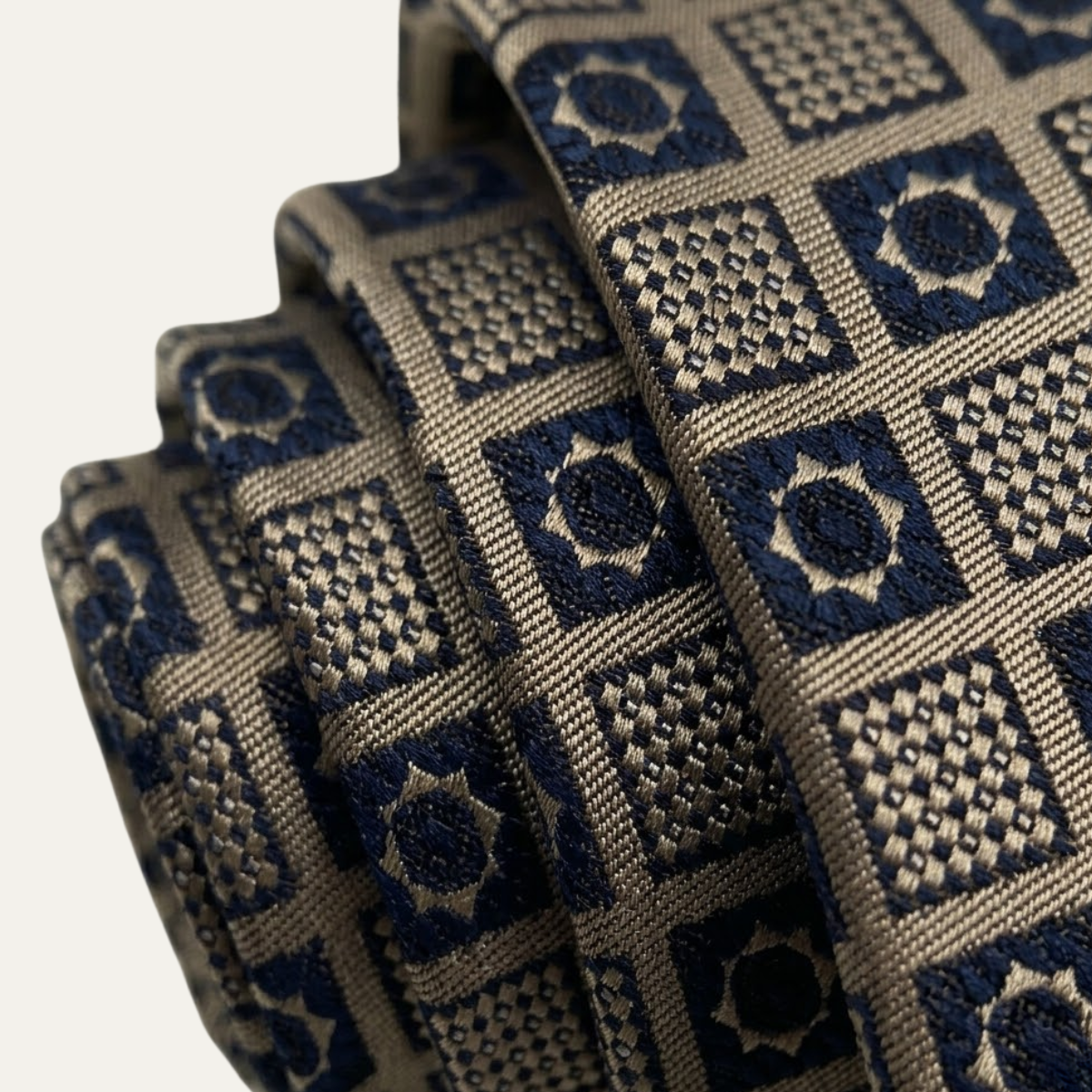 The Monterosso Men’s Luxury Plaid Silk Neck Tie - Brown