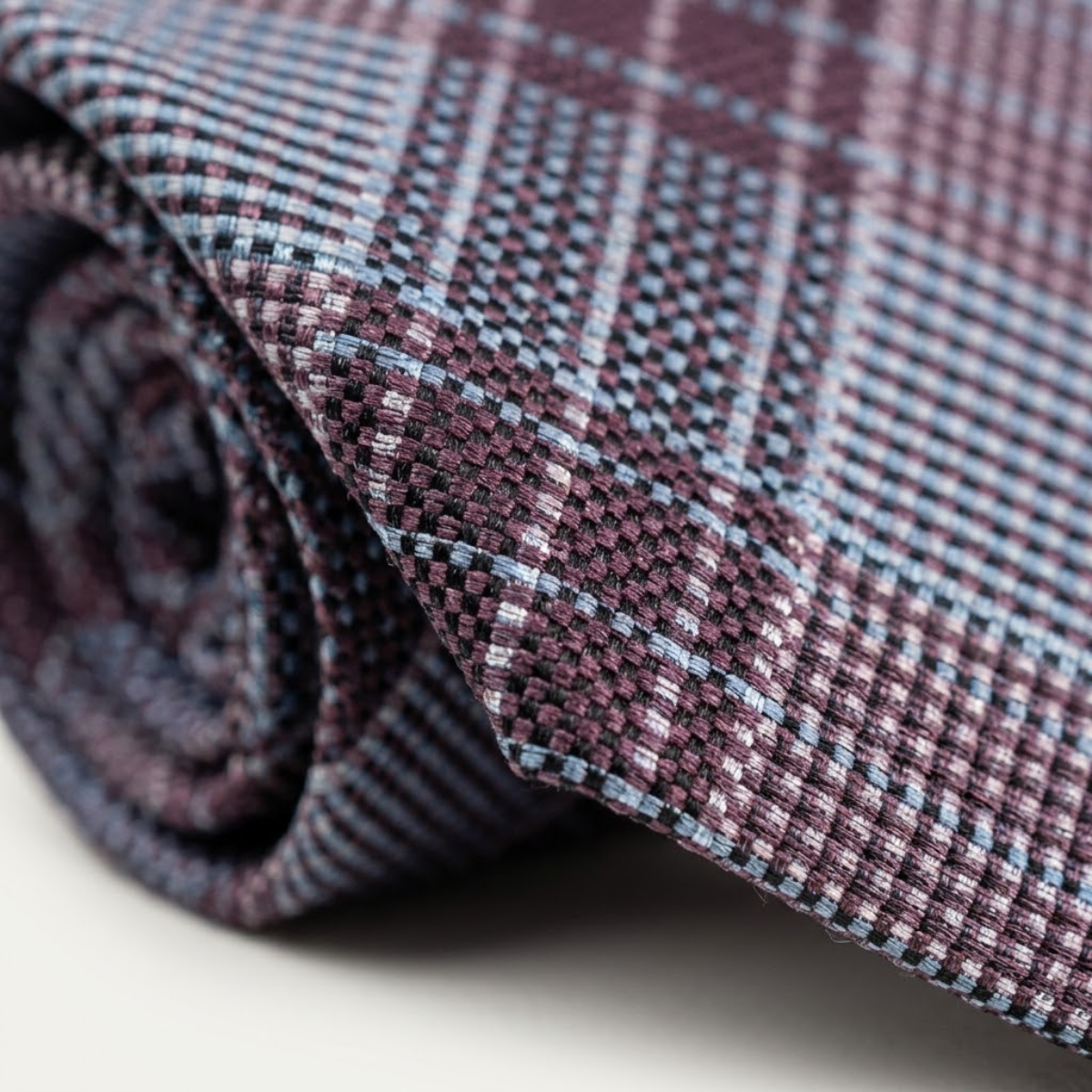 The Monterosso Men’s Luxury Silk Neck Tie - Marroon