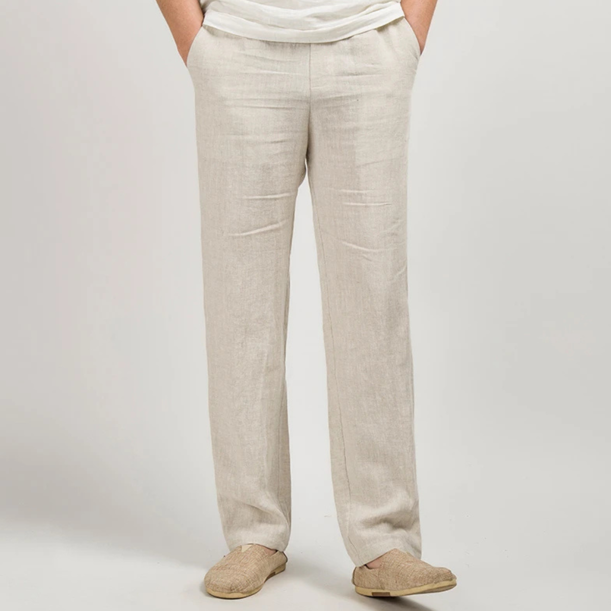 The Cambridge Men’s Lightweight Straight Leg Linen Pants