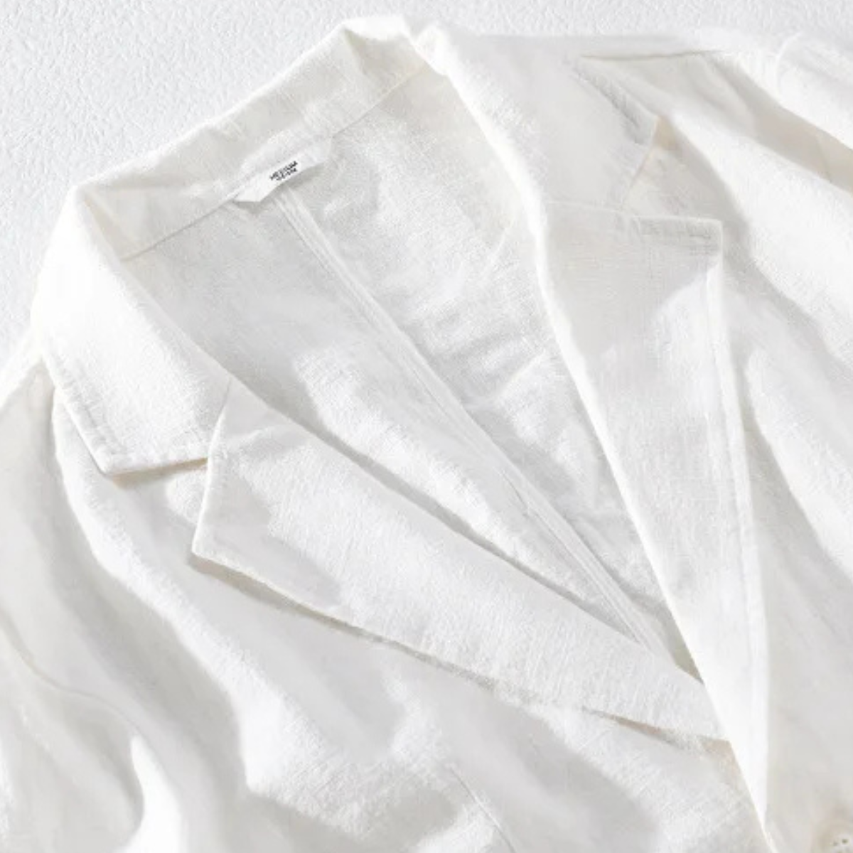 The Crestwood Hill Men’s Solid Color Lightweight Linen Blazer