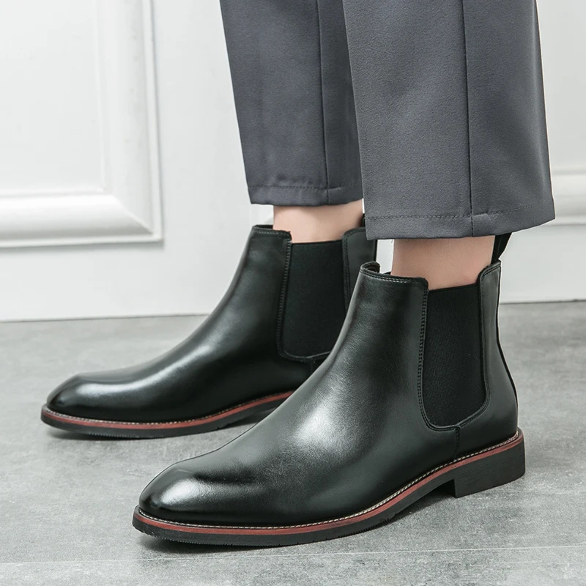 The Geneva Men’s Classic Leather Chelsea Boots with Rubber Sole – Black