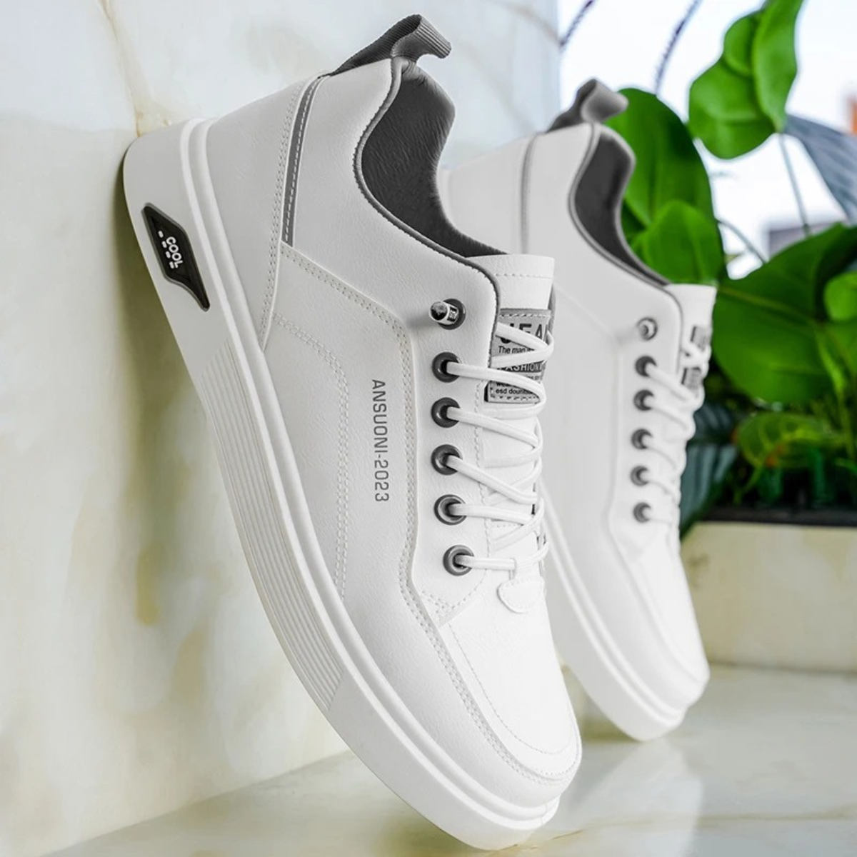 The Longview Men's Classic Lightweight Lace Up Sneakers