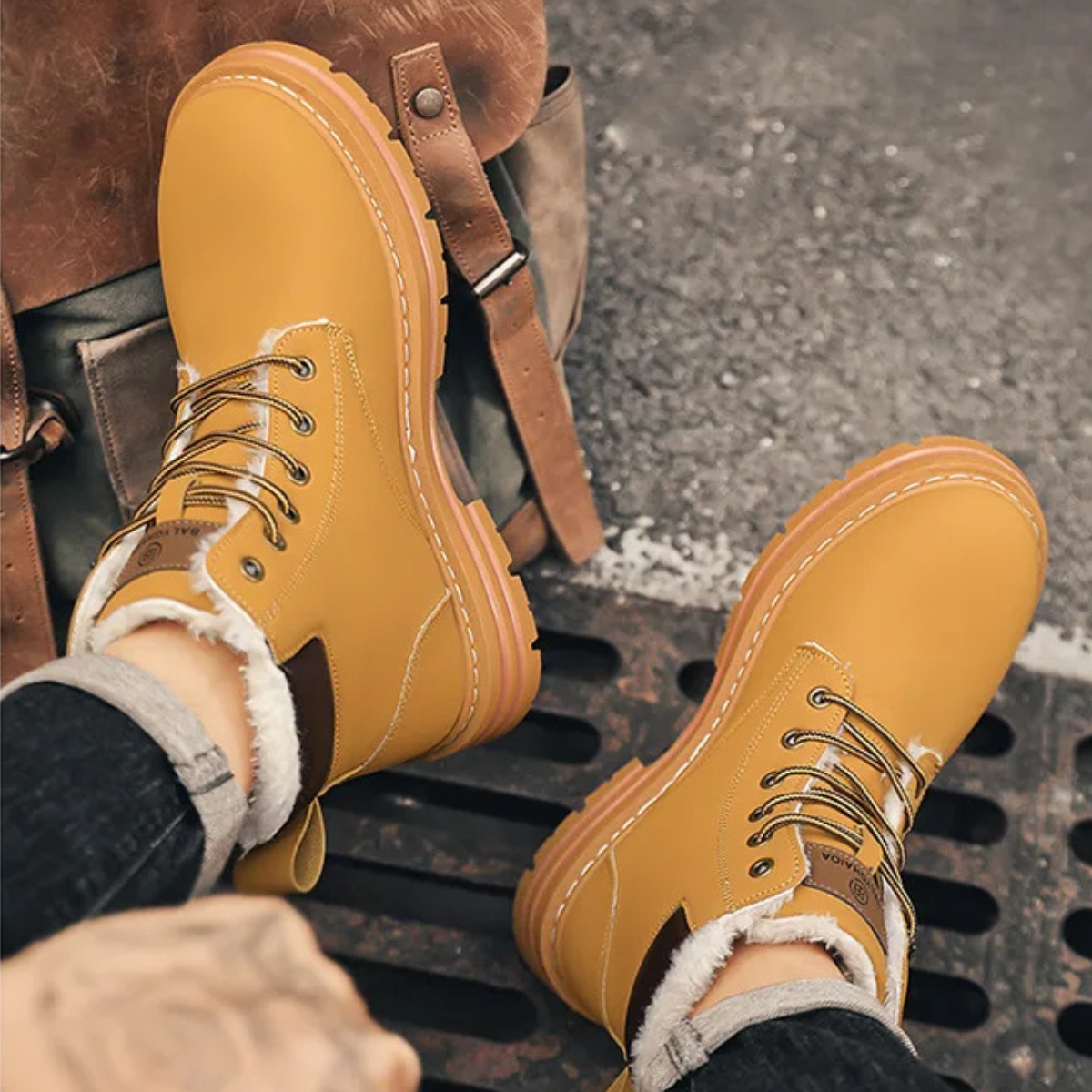 The Silverlake Men’s Cozy Fur Lined Insulated Snow Boots