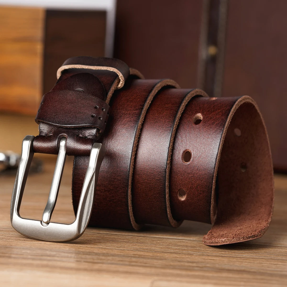 The Farnham Belt – Classic Cowhide Leather Hand Finished